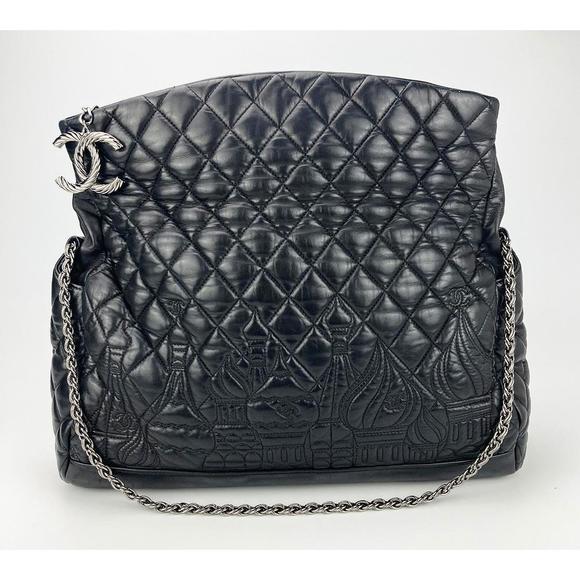 CHANEL Paris-Moscow Red Square Kremlin Large Shoulder Bag - Picture 6 of 9